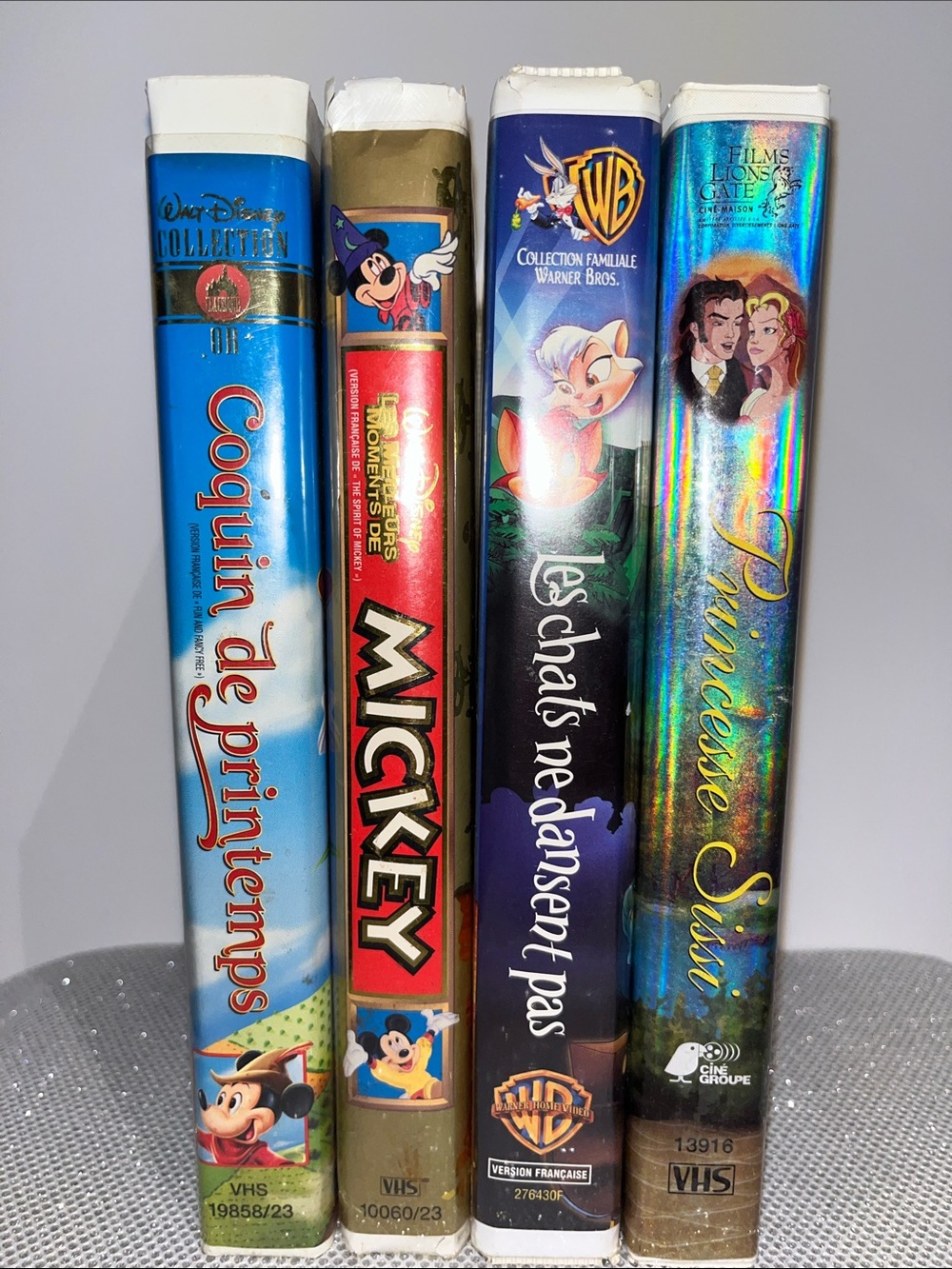 Lot VHS Disney & Warner Movie